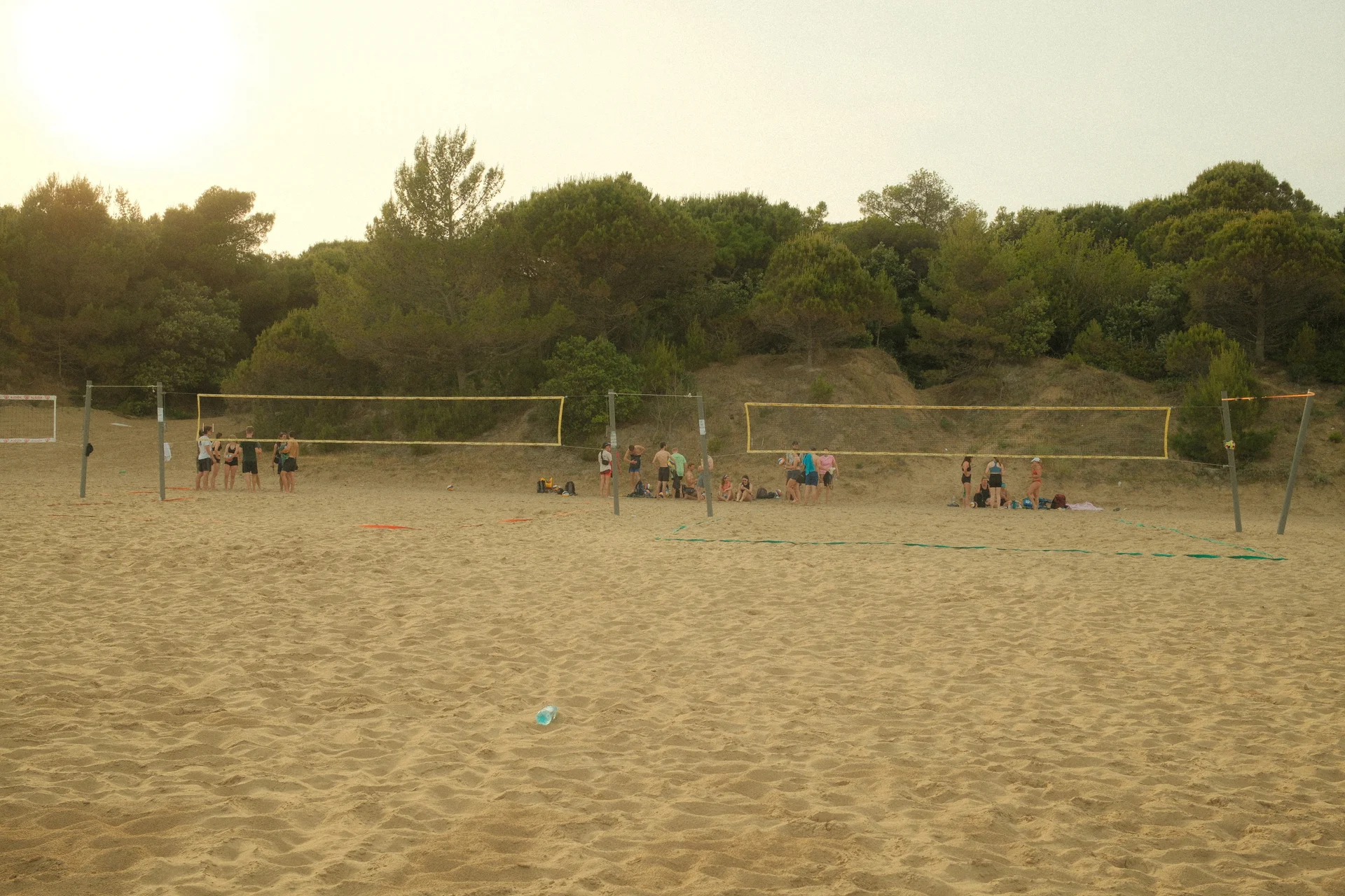 beach volleyball