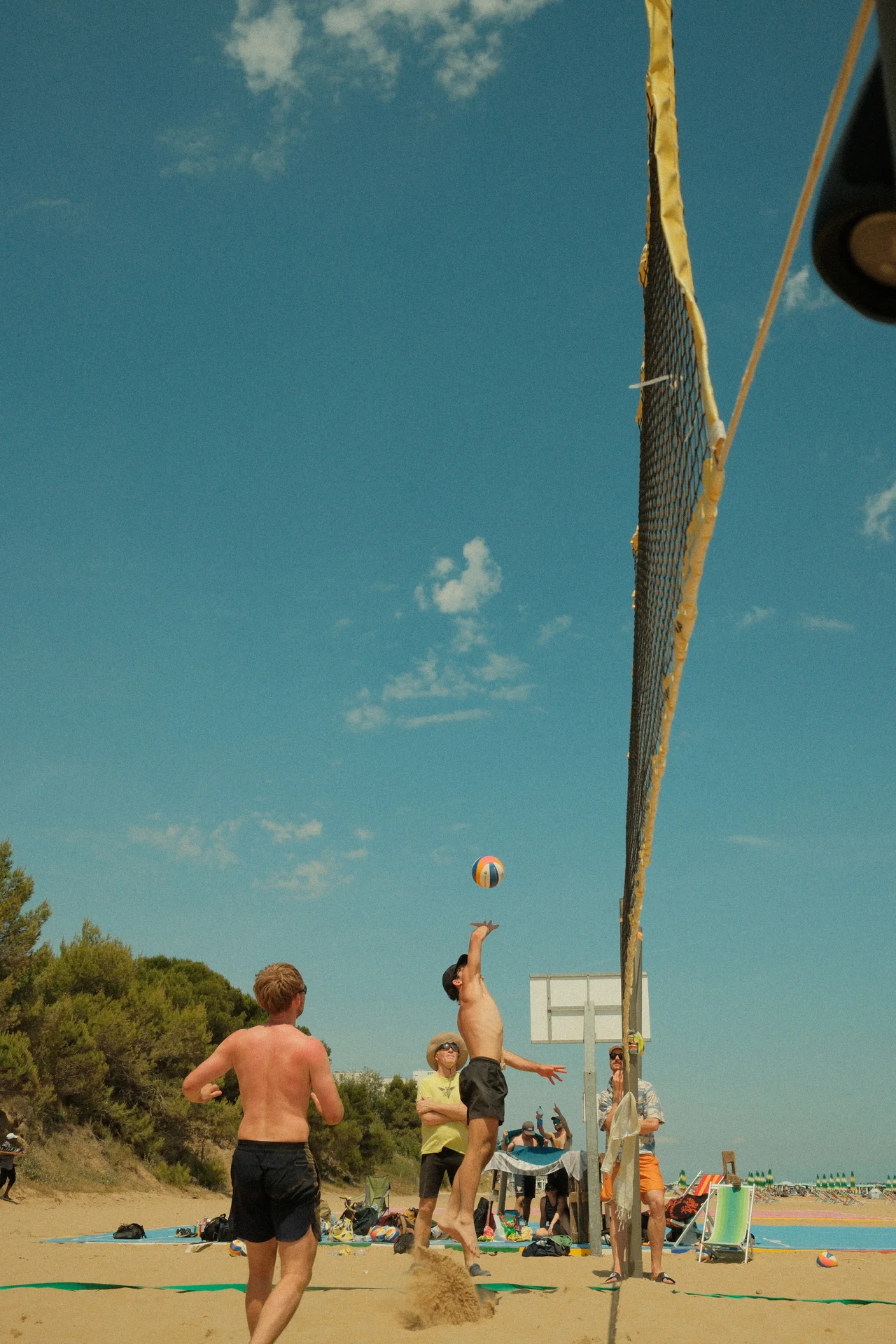 beach volleyball